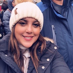 Meet your Posher, Leilani